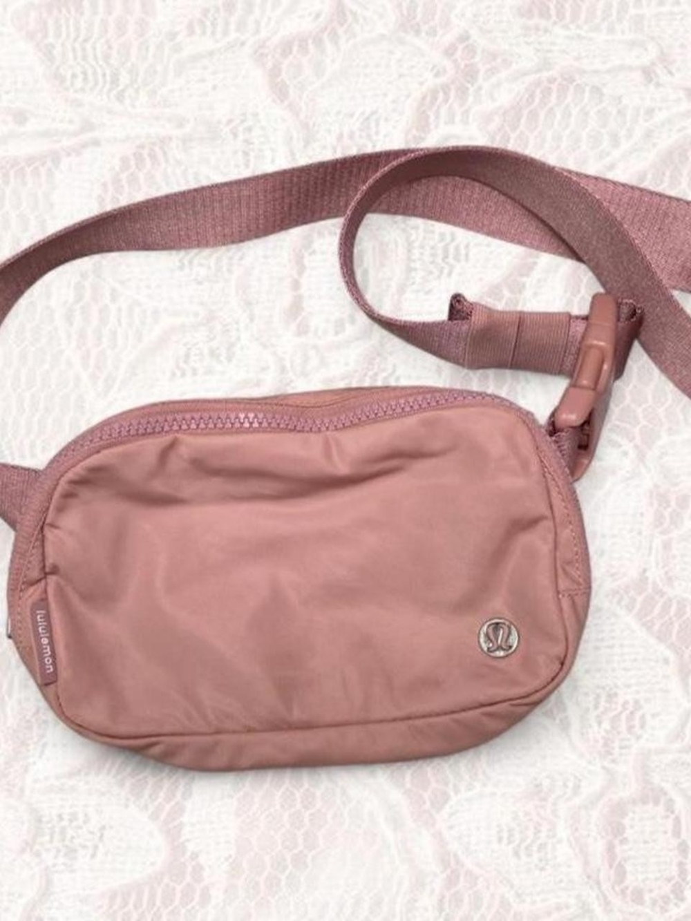 Lululemon Everywhere Belt Bag Dusty Rose Pink Crossbody